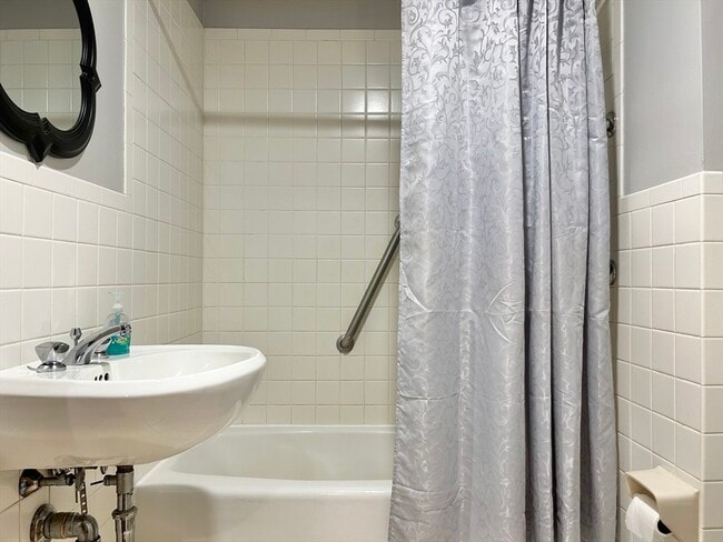 Foto del edificio - 13 Princeton St