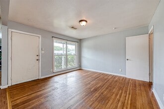 Building Photo - 5834 Hirondel