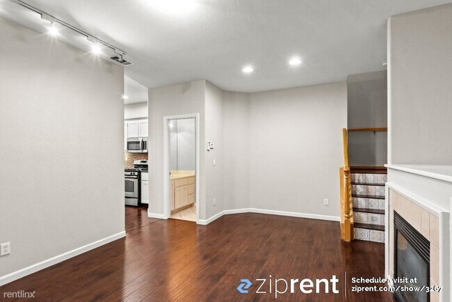 Building Photo - 2232 Schott Ct