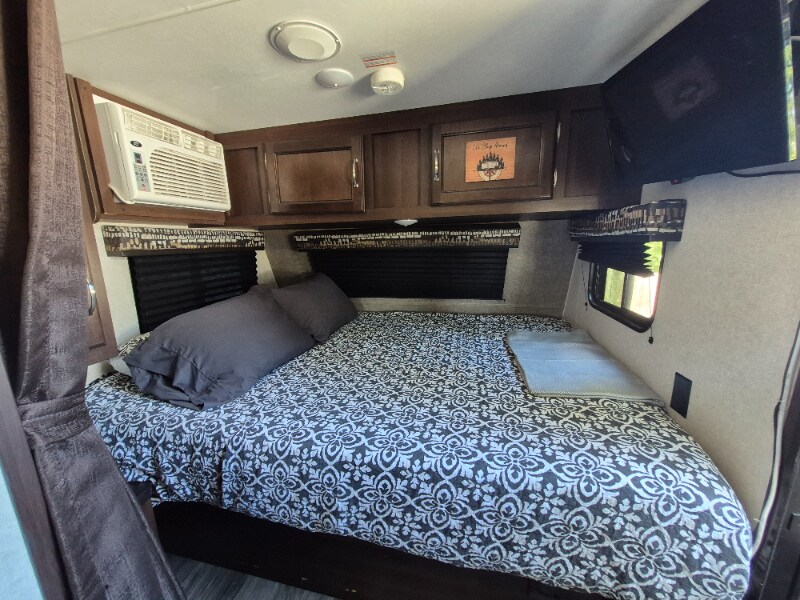 Foto principal - 7305 Jackson Rd