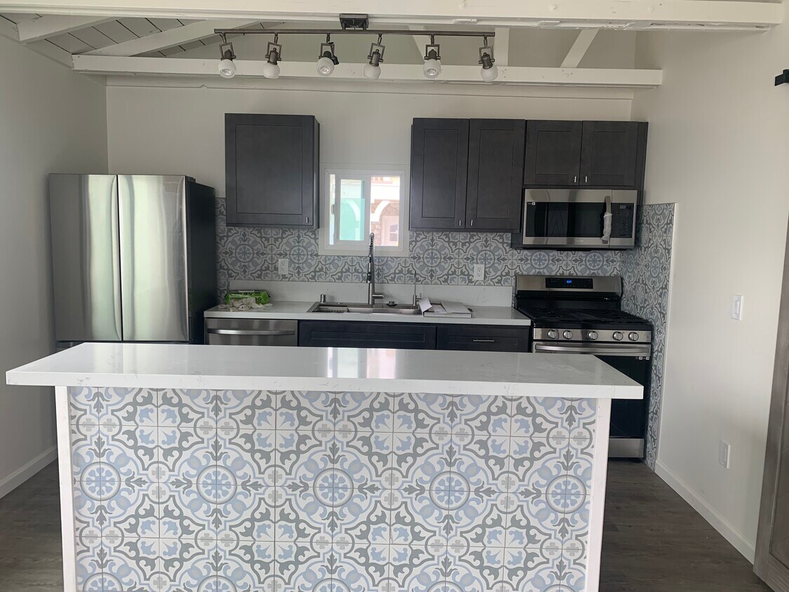 Kitchen - 120 2nd St