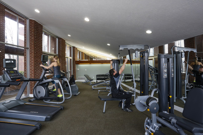 Fitness Center - Devlin's Pointe