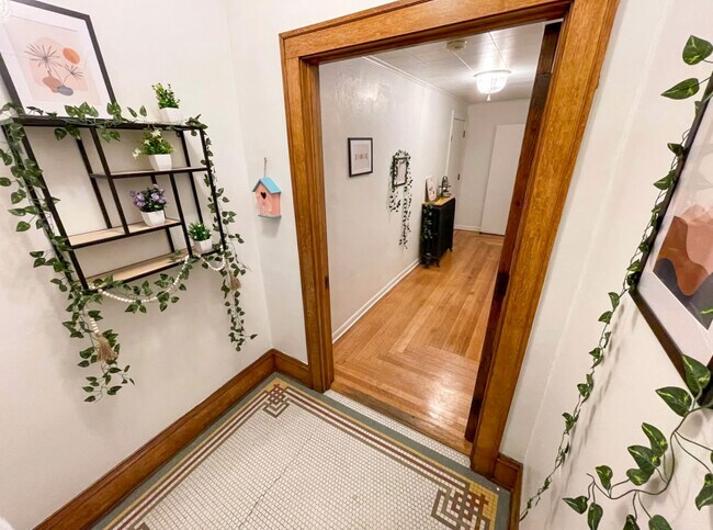 Foto del edificio - 3721 Cottage Grove Ave