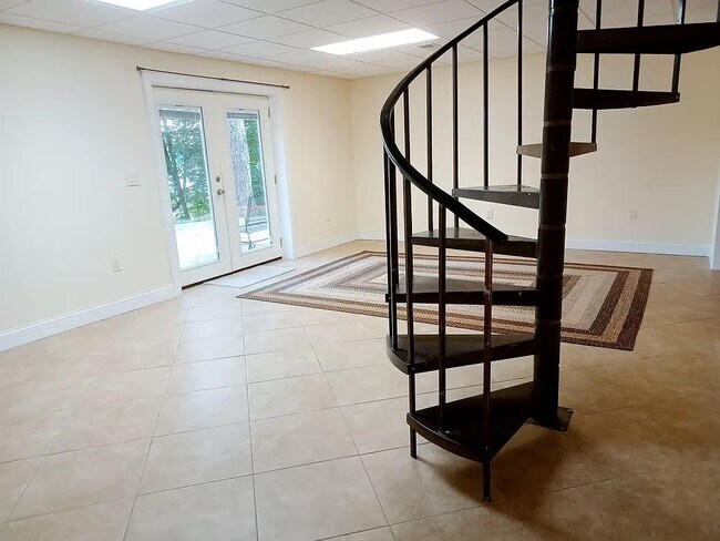 Building Photo - 167 Pier Point Dr