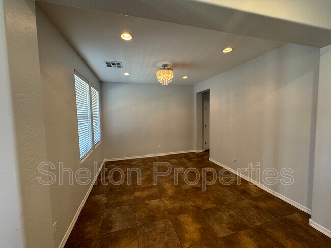 Building Photo - 20553 W Hamilton St