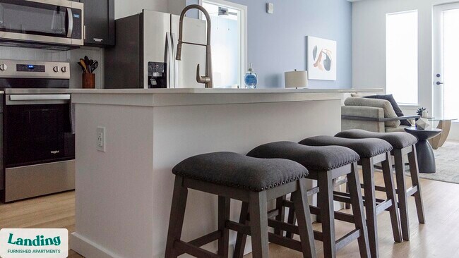 Foto del edificio - 650 N Main St