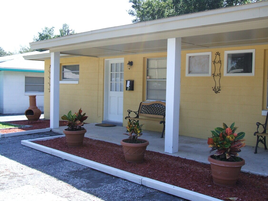 Primary Photo - 1800 Biscayne Dr