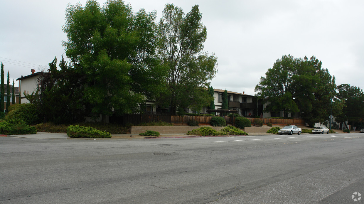 Building Photo - Gideon Apartments