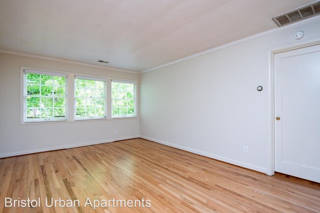 Foto del edificio - 7905 SW Cedar St