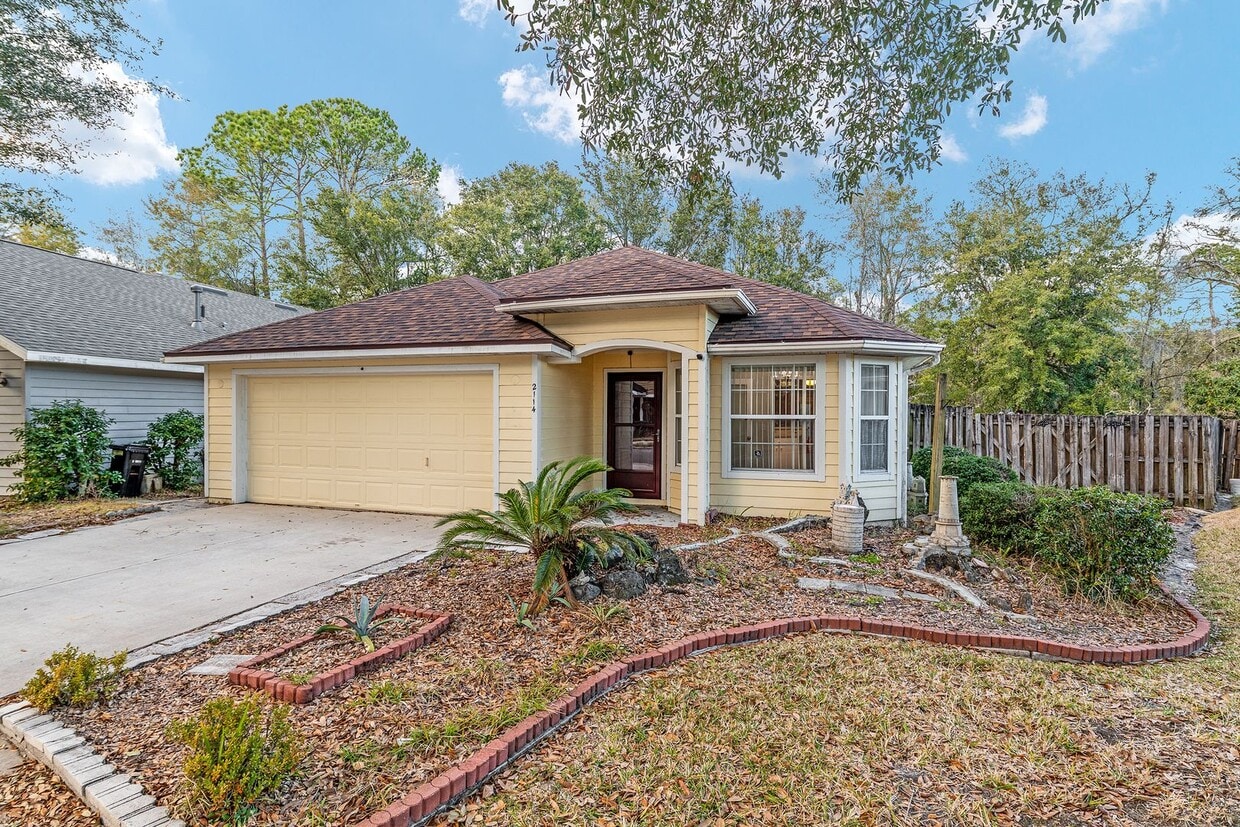 Photo - 2114 NW 52nd Place