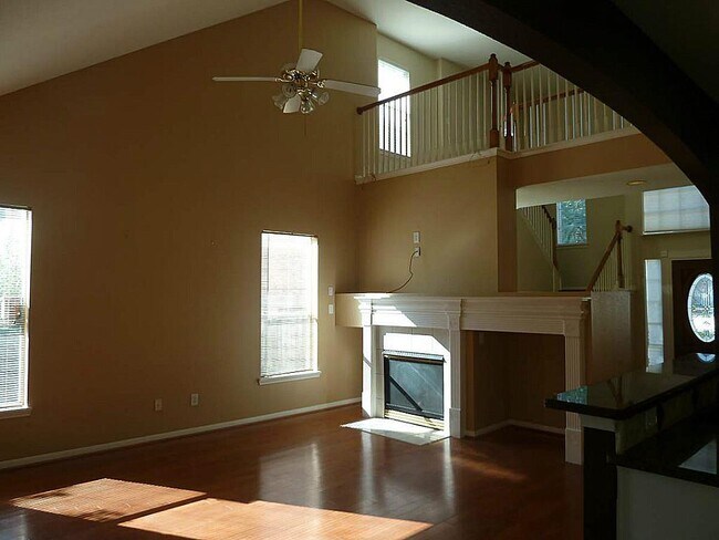 Foto del edificio - 22554 Bristolwood Ct