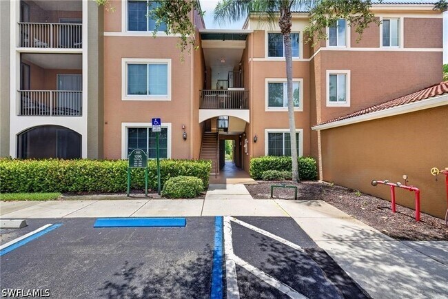 Building Photo - 1200 Reserve Way