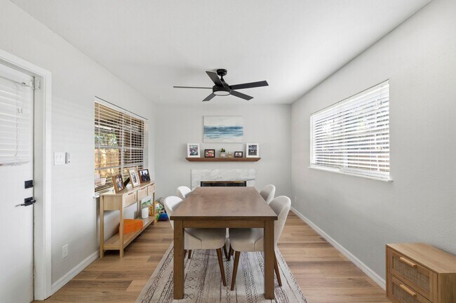 Foto del edificio - 4206 W Iowa Ave