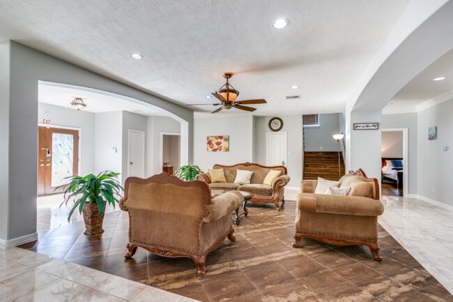 Foto del edificio - 12218 Ashley Cir Dr E