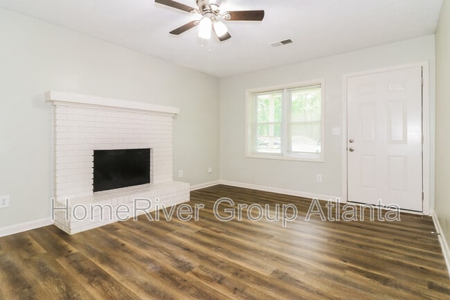Building Photo - 4636 Vintage Ln