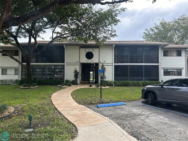 Building Photo - 10875 W Clairmont Cir