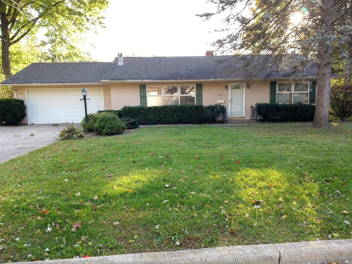 141 Delcy Dr, DeKalb, IL 60115 House Rental in DeKalb, IL