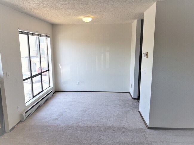 Building Photo - 15142 65th Ave S