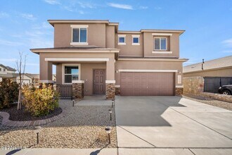 Building Photo - 12872 Cruiser Ct