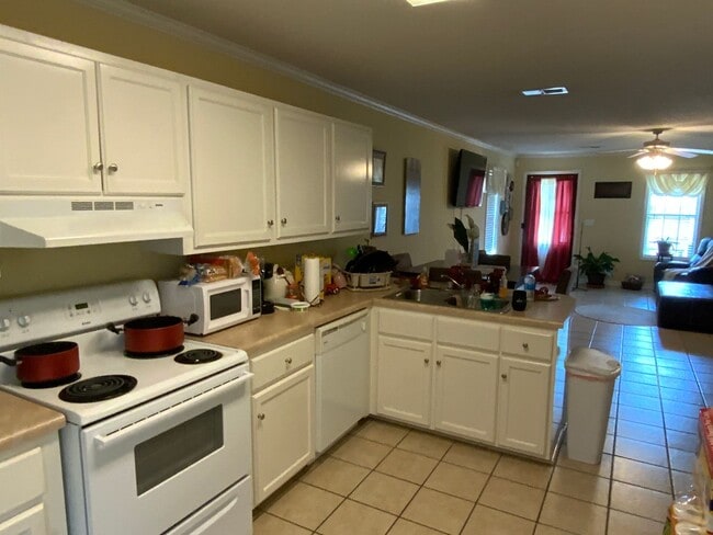 Building Photo - Carrollton 2bed 2bath