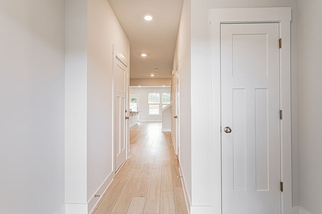 Building Photo - Price Improvement! Beautiful 3 Bedroom, 2....