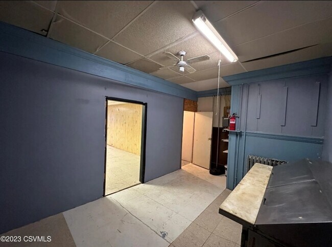 Foto del edificio - 233 S Oak St