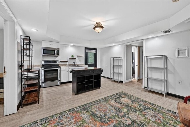 Building Photo - 2986 Courtland Oaks Trail SW