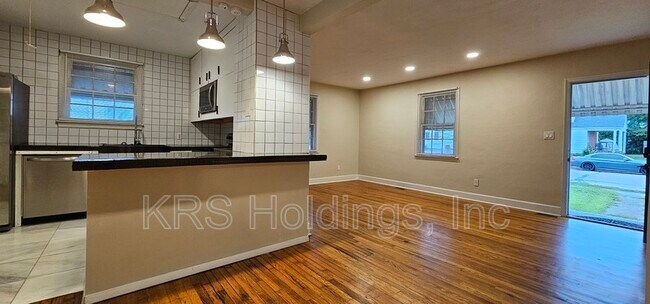 Foto del edificio - 1334 27th St