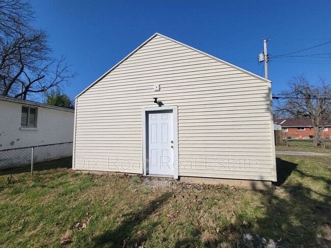 Photo - 109 N Decker Ave House