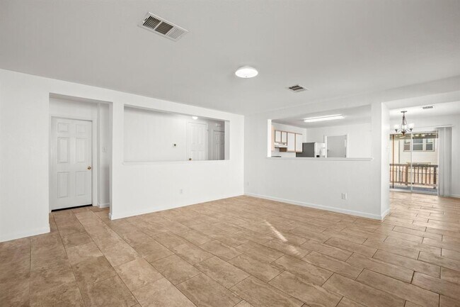 Foto del edificio - 13017 Lofton Cliff Dr