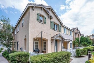 Building Photo - 1458 Claude Ln