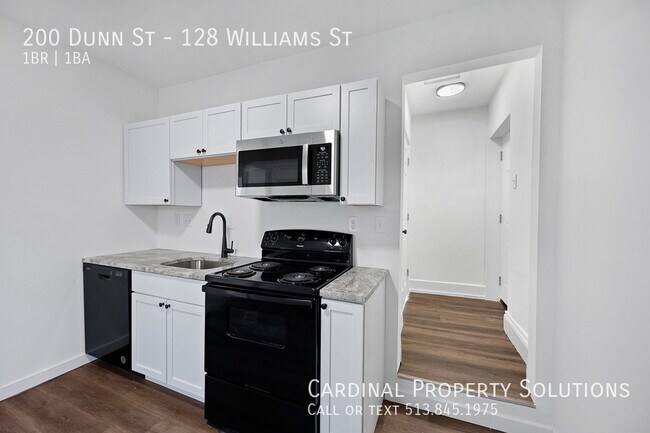 Building Photo - NEWLY RENOVATED! LEASE PENDING!