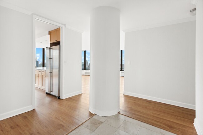 Building Photo - 505 N Lake Shore Dr