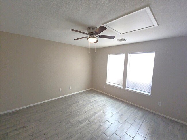 Building Photo - 20933 Patriot Park Ln