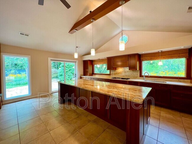 Foto del edificio - 101 Firwood Ct