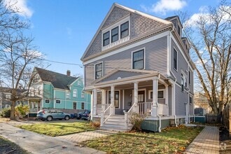 Building Photo - 18 Wyman St