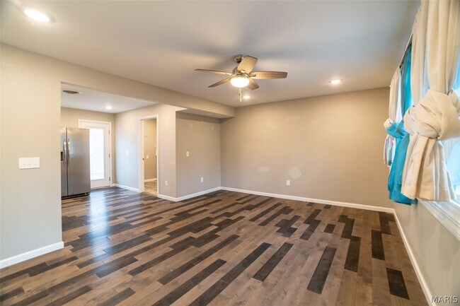 Foto del edificio - 204 Hillsdale Dr