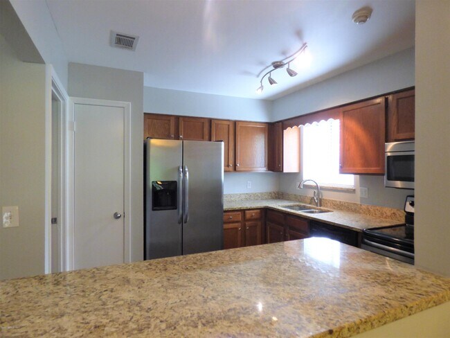 Building Photo - 10526 Anchorage Cove Ln