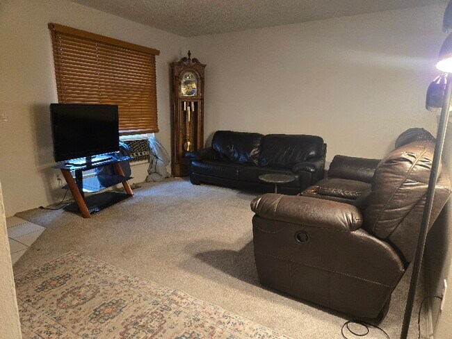 Foto del edificio - 1570 S Salida Way