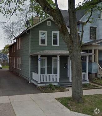 Building Photo - 353 Gregory St