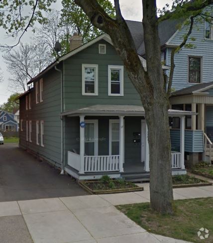 Building Photo - 353 Gregory St