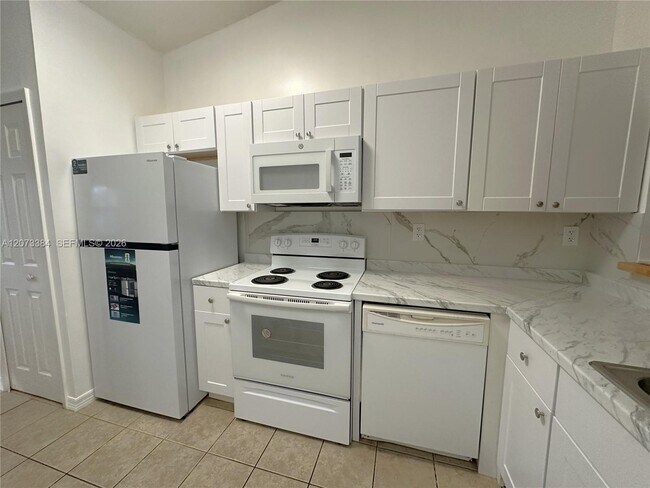 Foto del edificio - 2921 SE 13th Ave