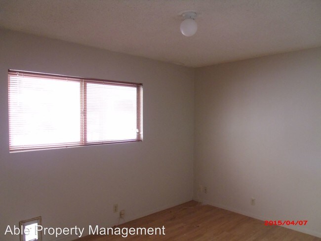 Building Photo - 3 br, 2 bath House - 8119 Tamarisk Rd