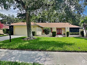Building Photo - 9102 Regents Park Dr