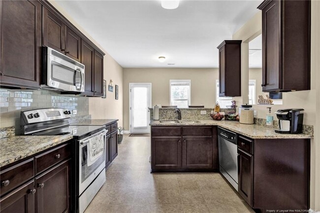 Building Photo - 255 Shepard Dr