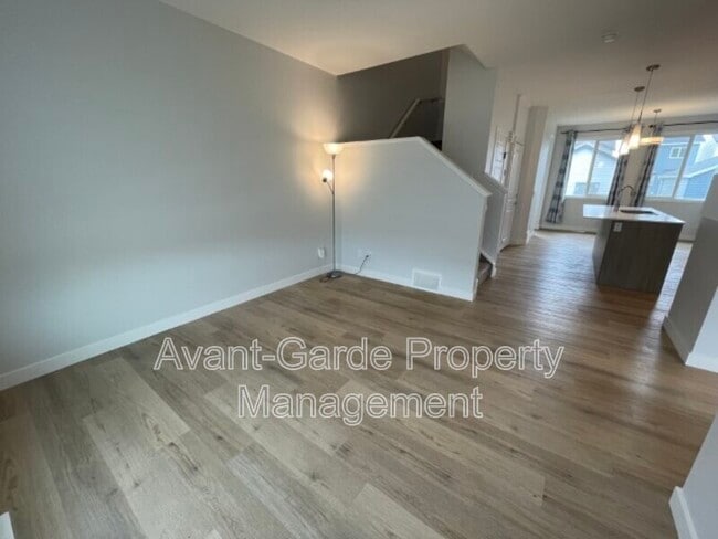 Building Photo - 5277 Edgemont Blvd NW