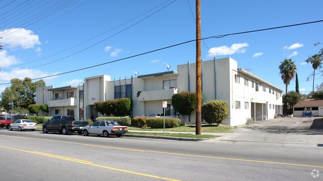 Foto del edificio - Hazel Grove Garden