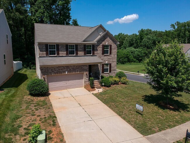 Building Photo - Coming Soon !!! Beautiful  Home Available ...