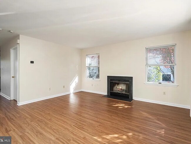 Foto del edificio - 182 Jonathon Dayton Ct