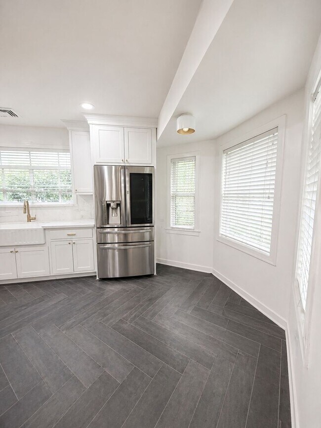 Foto del edificio - Adorable Home in Land Park Area of Sacramento